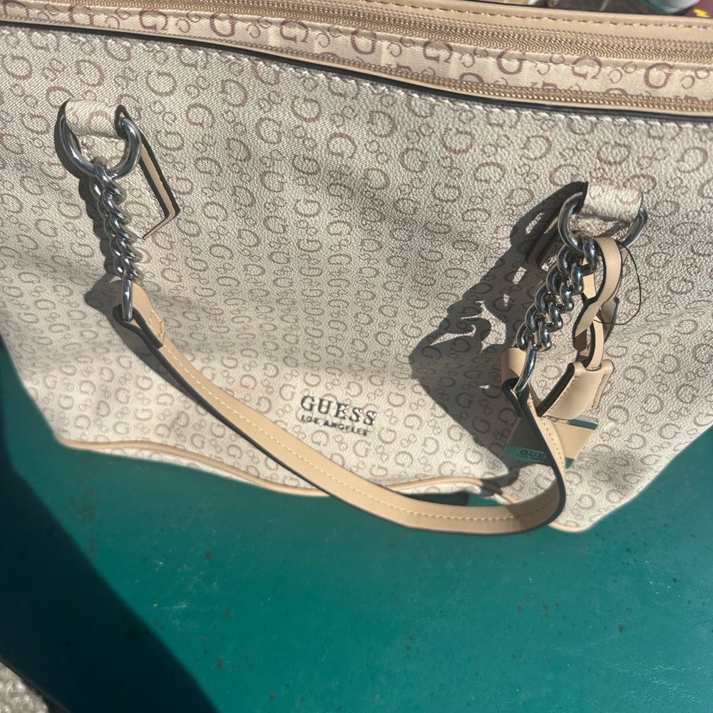 GUESS Cream Logo Shoulder Bag